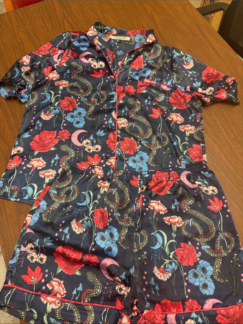 Women's Navy Floral Print Short Pajama Set - Red & Blue